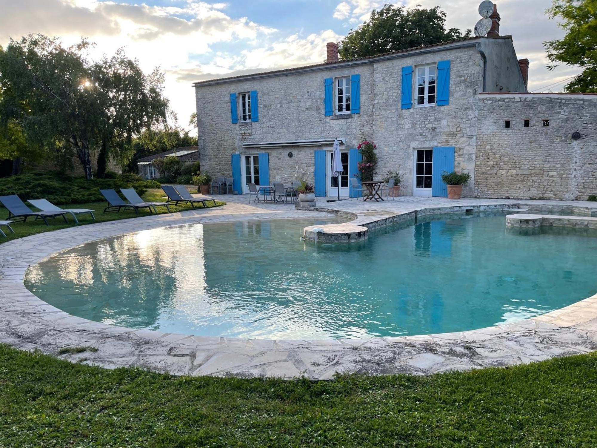 Logis Saint Leonard Bed & Breakfast Dompierre-sur-Mer Dış mekan fotoğraf
